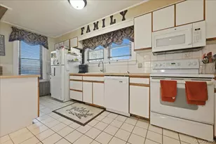 1165 Meadowbrook Rd, Merrick, NY 11566 - Photo 17