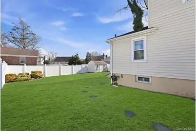 1165 Meadowbrook Road, Merrick, NY 11566 - Photo 29