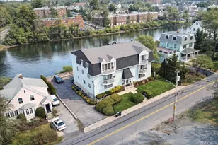 37 Harbor Ln, New Rochelle, NY 10805 - Photo 17