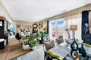 37 Harbor Ln, New Rochelle, NY 10805 - Photo 3