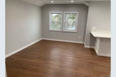 71 Lannon Place #D, Port Washington, NY 11050 - Photo 7