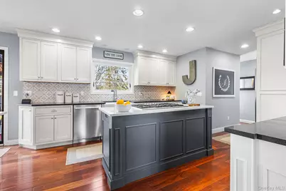 30 Myrtle Lane, Patchogue, NY 11772 - Photo 13