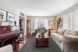 30 Myrtle Ln, Patchogue, NY 11772 - Photo 5