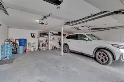 125 Marcus Avenue, New Hyde Park, NY 11040 - Photo 25