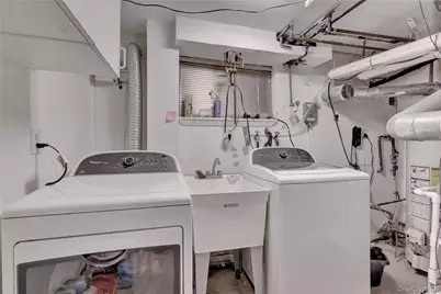 125 Marcus Avenue, New Hyde Park, NY 11040 - Photo 21