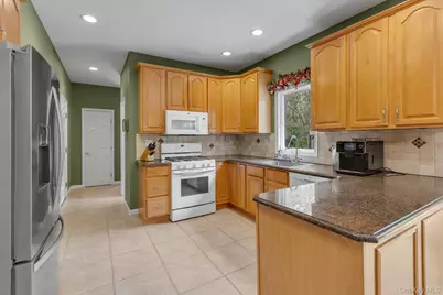 263 Old Commack Road, Kings Park, NY 11754 - Photo 11