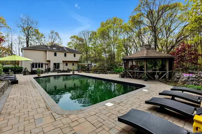 263 Old Commack Road, Kings Park, NY 11754 - Photo 27