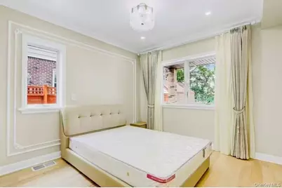 157-49 Rose Avenue, Flushing, NY 11355 - Photo 9