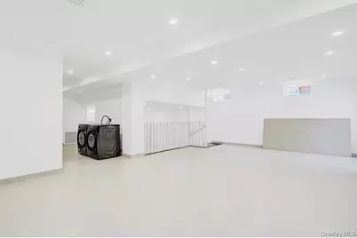 157-49 Rose Avenue, Flushing, NY 11355 - Photo 7