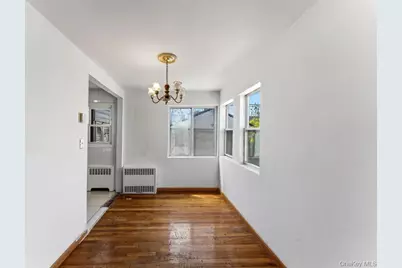 712 Park Avenue, Uniondale, NY 11553 - Photo 7