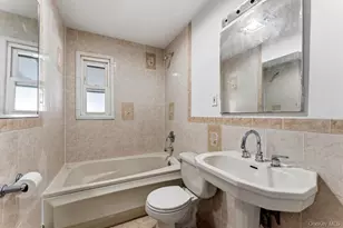 712 Park Ave, Uniondale, NY 11553 - Photo 13