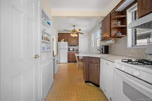 29-41 212th St, Bayside, NY 11360 - Photo 23