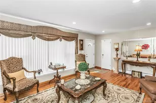 309 N Virginia Ave, Massapequa, NY 11758 - Photo 5