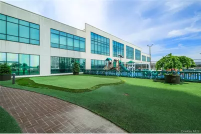 10 City Place #2D, White Plains, NY 10601 - Photo 17