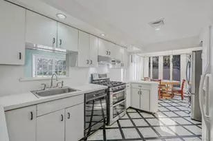 61 Southgate Rd, Valley Stream, NY 11581 - Photo 7