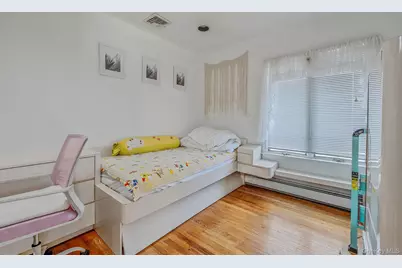 61 Southgate Road, Valley Stream, NY 11581 - Photo 27