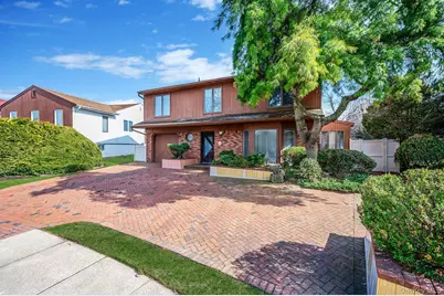 61 Southgate Road, Valley Stream, NY 11581 - Photo 3