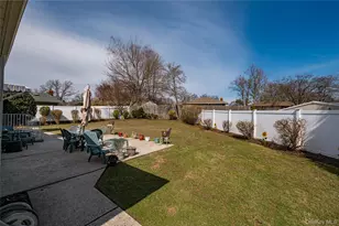 23 Olga Ln, Commack, NY 11725 - Photo 15