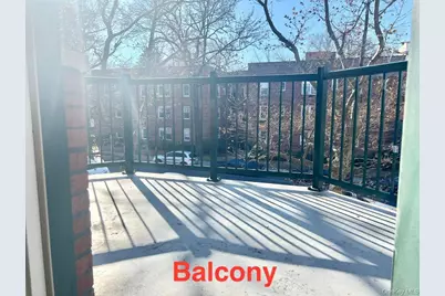 55 S Middle Neck Road #4 C, Great Neck, NY 11021 - Photo 9