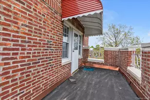 102 S Village Ave, Rockville Centre, NY 11570 - Photo 29