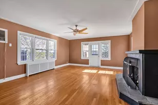 102 S Village Ave, Rockville Centre, NY 11570 - Photo 25