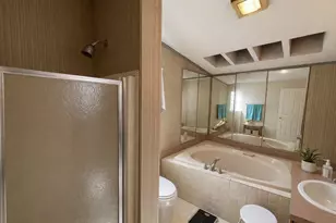 4 Mews Ct, Holtsville, NY 11742 - Photo 11