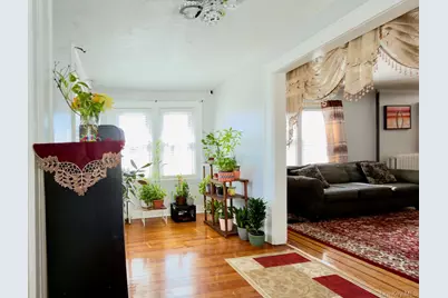 9472 199th Street, Hollis, NY 11423 - Photo 5