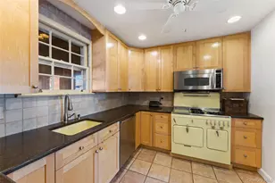 1 Hoover Rd, Yonkers, NY 10710 - Photo 9