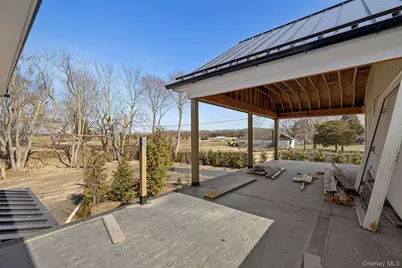 178 Main Road, Riverhead, NY 11901 - Photo 15