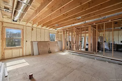 178 Main Road, Riverhead, NY 11901 - Photo 13