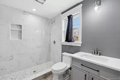 178 Main Road, Riverhead, NY 11901 - Photo 9