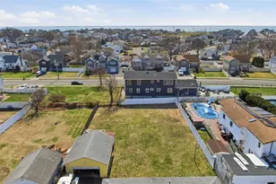 71 Orchard St, Lindenhurst, NY 11757 - Photo 39