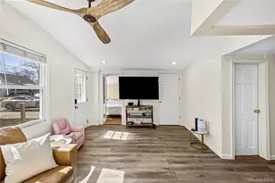 255 26th St, Copiague, NY 11726 - Photo 5