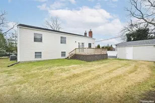 6 Patricia St, Plainview, NY 11803 - Photo 15