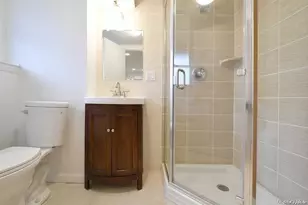 6 Patricia St, Plainview, NY 11803 - Photo 11