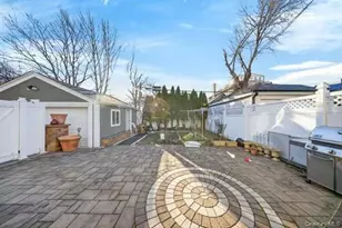 41-22 169th St, Flushing, NY 11358 - Photo 37