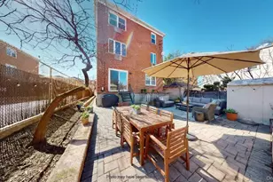 1213 Desmond Ct, Brooklyn, NY 11235 - Photo 37