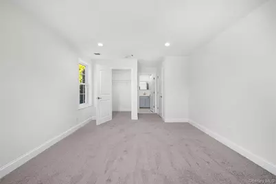 108 Maya Circle, Central Islip, NY 11722 - Photo 31