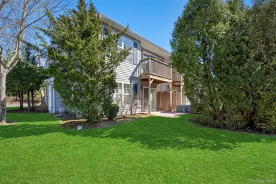 108 Maya Circle, Central Islip, NY 11722 - Photo 3