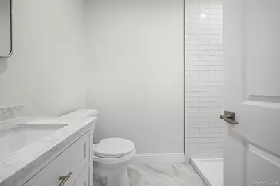 108 Maya Circle, Central Islip, NY 11722 - Photo 15