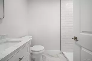 108 Maya Cir, Central Islip, NY 11722 - Photo 15