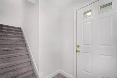 108 Maya Circle, Central Islip, NY 11722 - Photo 35