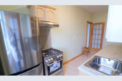 300 N 8th Street, Brooklyn, NY 11211 - Photo 7