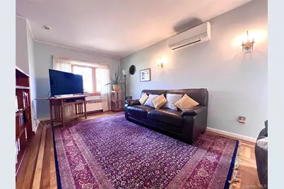 2561 Eastchester Road, Bronx, NY 10469 - Photo 5