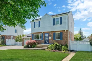 2288 3rd St, East Meadow, NY 11554 - Photo 3