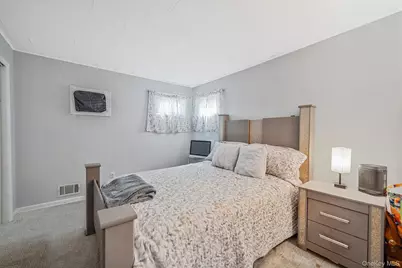 129 Bay Avenue, Patchogue, NY 11772 - Photo 7