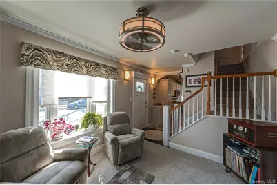 388 Forest Avenue, Massapequa, NY 11758 - Photo 15