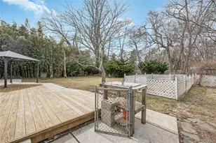 50 Bayview Ave, East Islip, NY 11730 - Photo 9