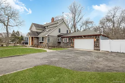 50 Bayview Avenue, East Islip, NY 11730 - Photo 3