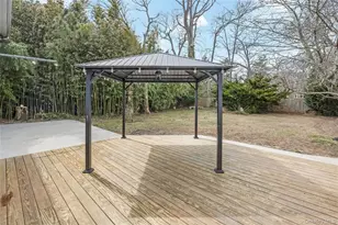 50 Bayview Ave, East Islip, NY 11730 - Photo 23